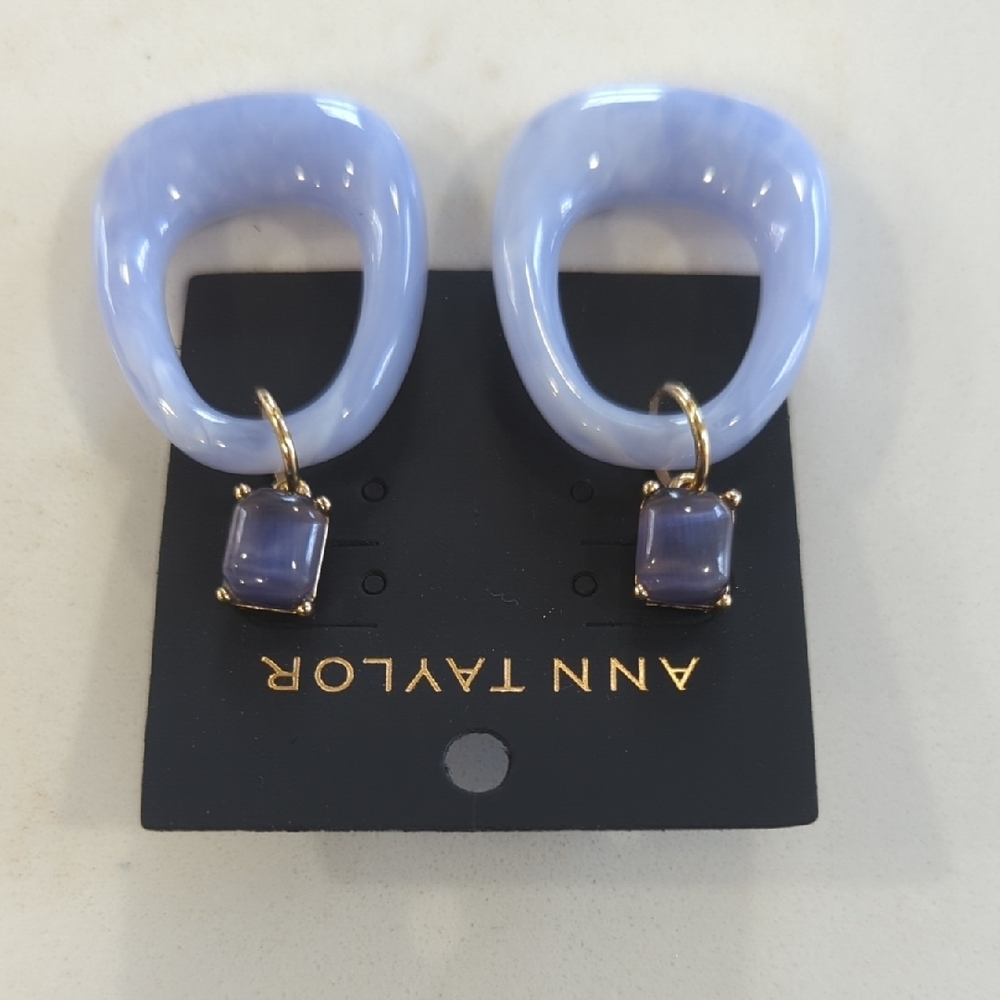 Ann Taylor Pale Lavender Resin Drop Earrings with Gold Accents - Picture 3 of 6